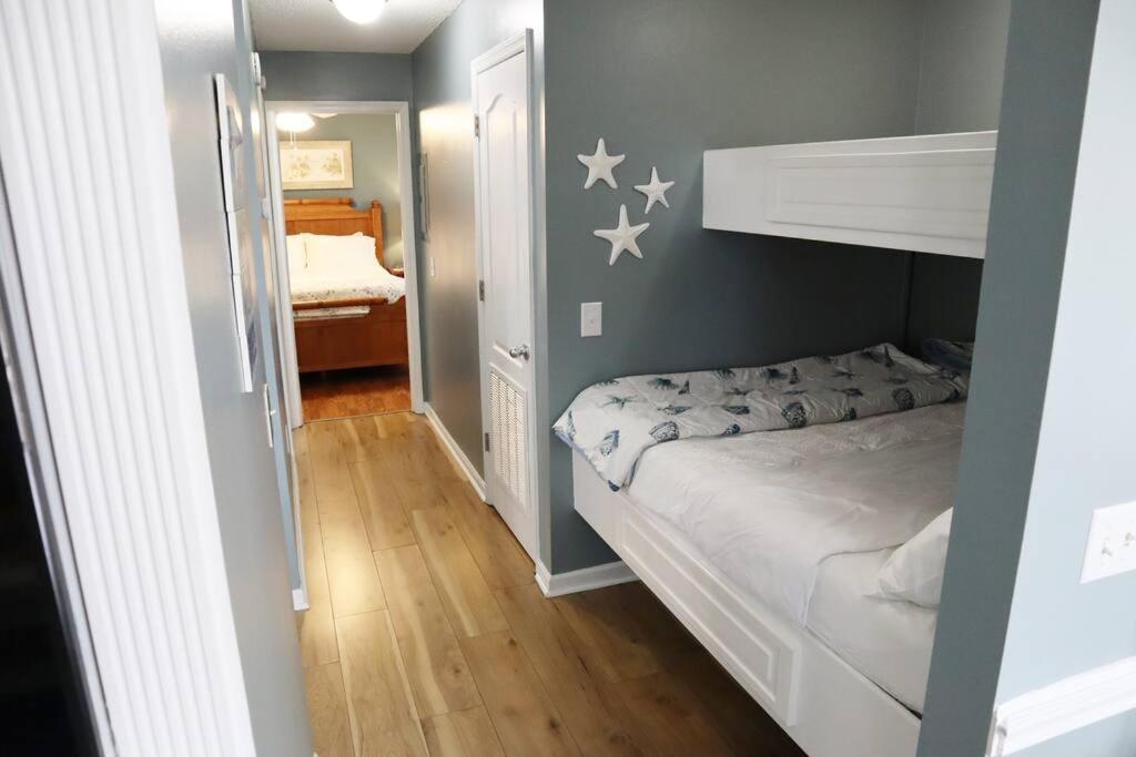 Lazy Palm 4 Pools Short Walk To Beach! Sleeps 5! Panama City Beach Extérieur photo