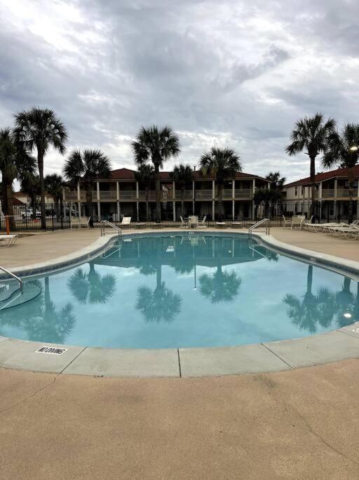 Lazy Palm 4 Pools Short Walk To Beach! Sleeps 5! Panama City Beach Extérieur photo
