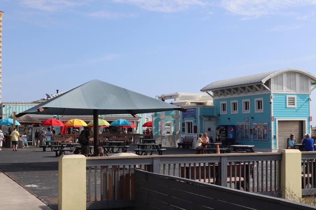 Lazy Palm 4 Pools Short Walk To Beach! Sleeps 5! Panama City Beach Extérieur photo